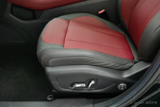 Dongfeng AX7