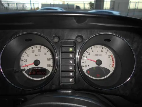 Daihatsu Mira Gino