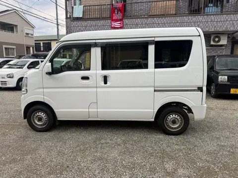 Nissan Clipper