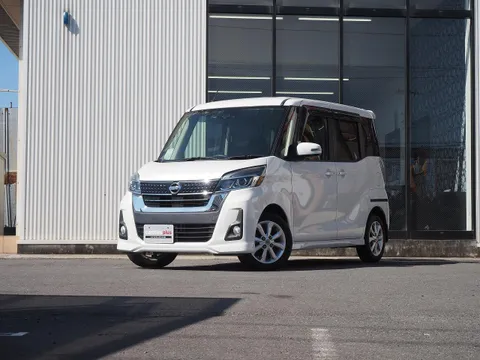 Nissan Dayz Roox