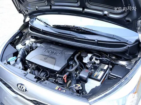 Kia Deluxe
