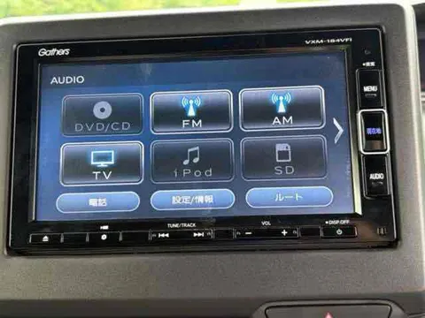 Honda N-BOX Custom