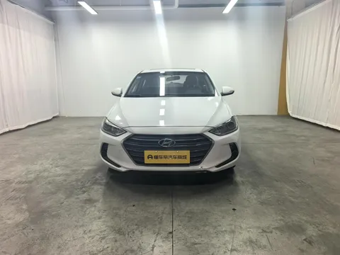 Hyundai Elantra (Avante)