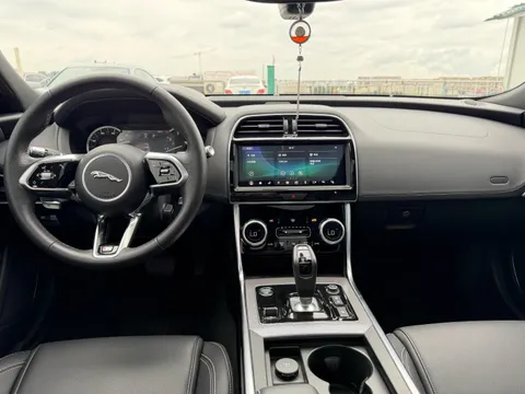 Jaguar XEL