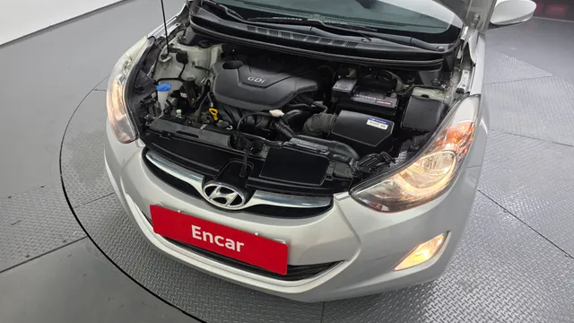 Hyundai Elantra (Avante)
