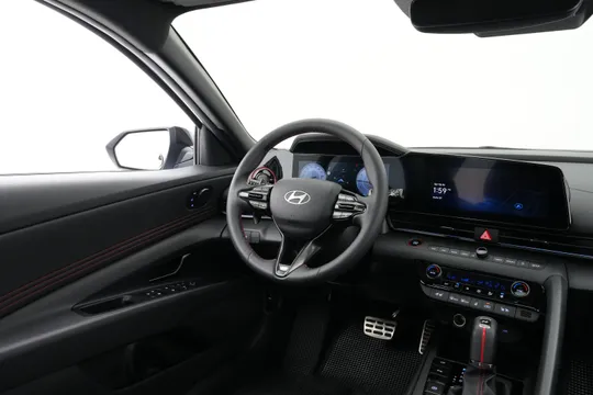 Hyundai Elantra (Avante)