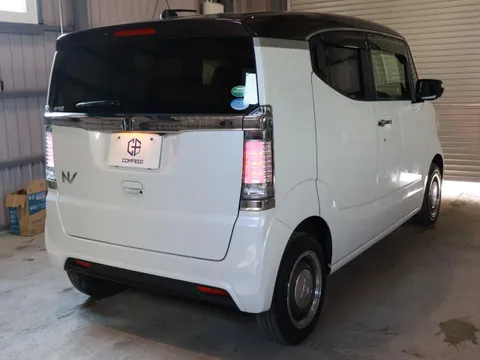 Honda N-BOX Slash