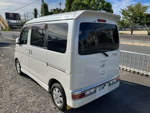 Daihatsu Atrai Wagon