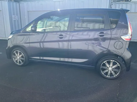 Mitsubishi eK Custom