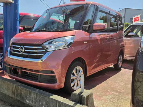 Nissan Dayz Roox
