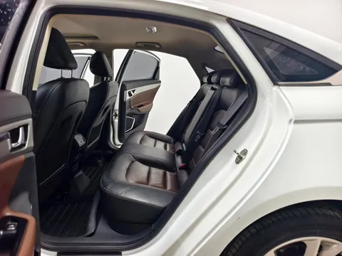 Geely Emgrand GL
