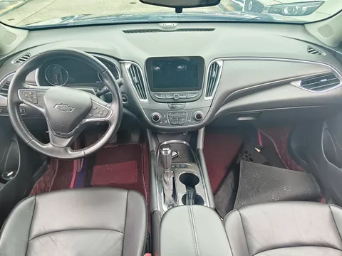 Chevrolet Malibu XL