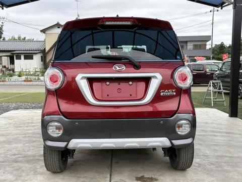 Daihatsu Cast