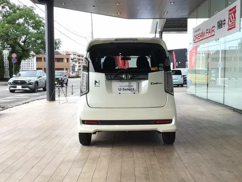 Honda N-WGN Custom