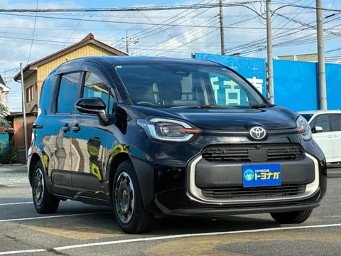 Toyota Sienta
