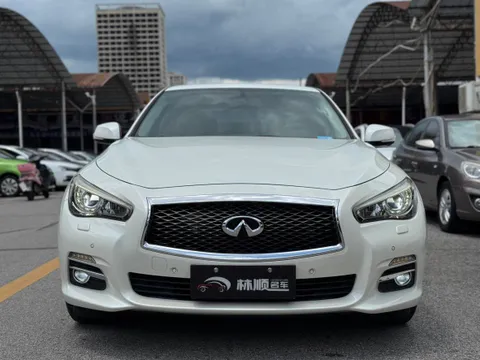 Infiniti Q50L