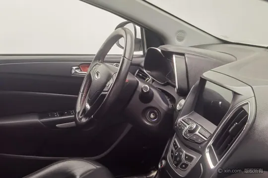 Chery Arrizo 5