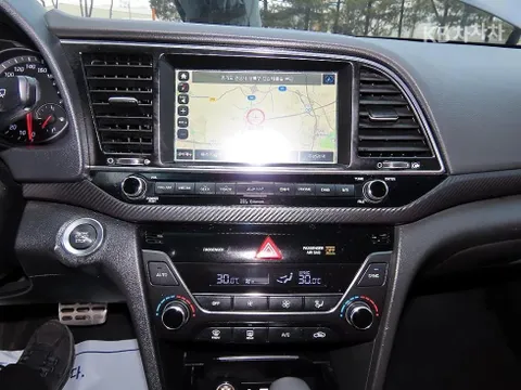 Hyundai Elantra (Avante)