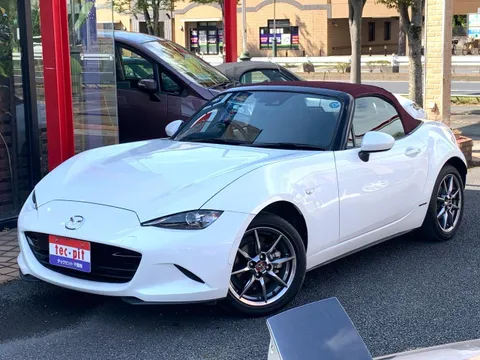 Mazda MX-5 (Roadster)