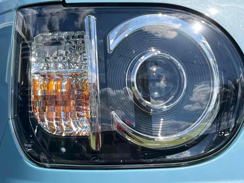 Daihatsu Mira Tocot