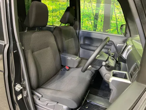 Toyota Pixis Mega