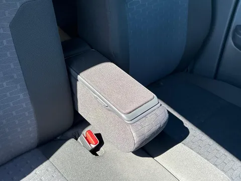 Toyota Pixis Mega