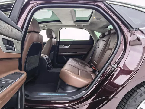 Jaguar XFL