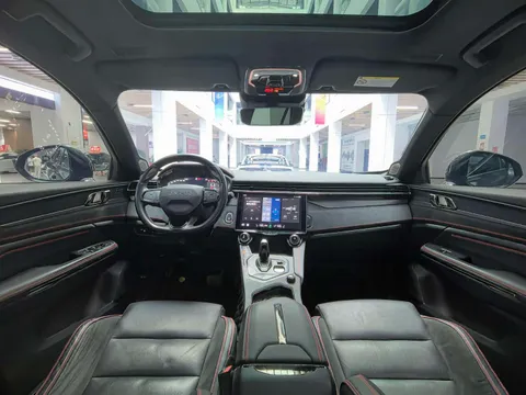 Lynk & Co 05