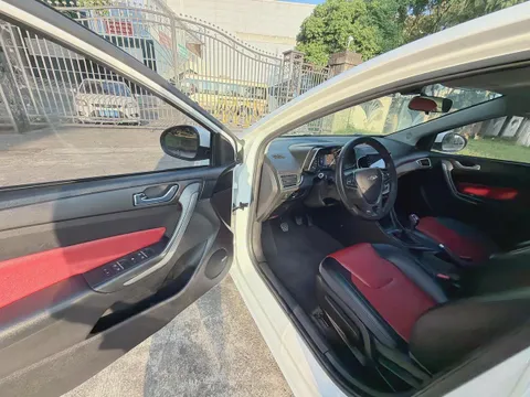 Chery Arrizo 5