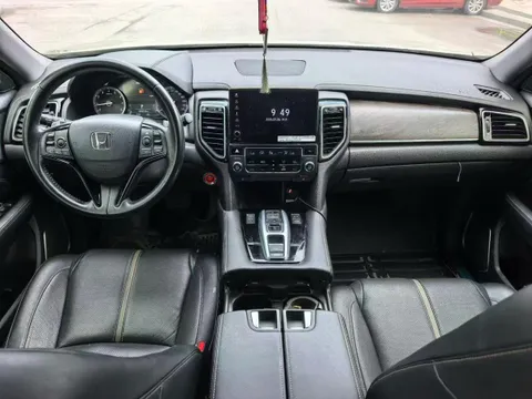 Honda UR-V