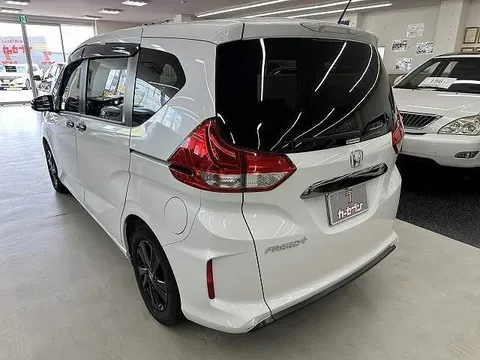 Honda Freed Plus