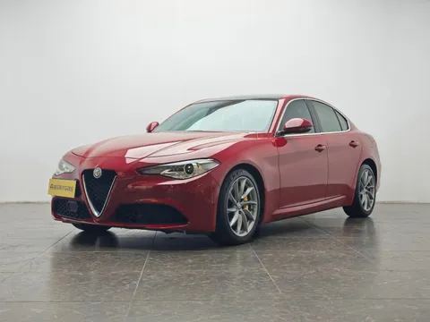 Alfa Romeo Giulia