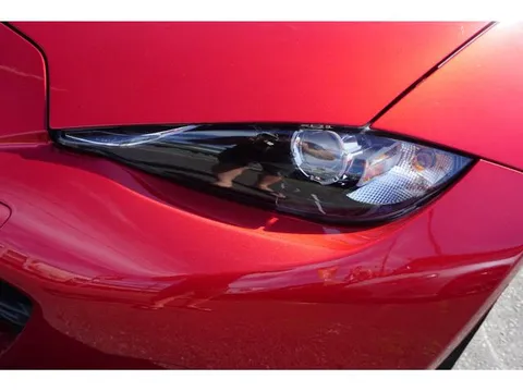 Mazda MX-5 (Roadster)