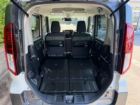 Suzuki Spacia Gear