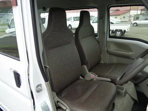 Mitsubishi Minicab Van