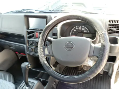 Nissan Clipper Truck