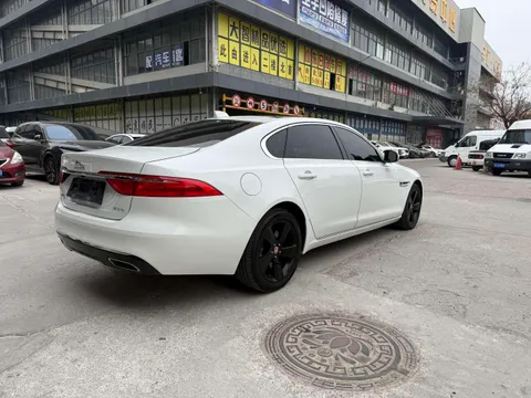 Jaguar XFL