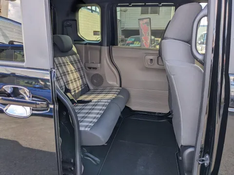 Honda N-BOX Joy