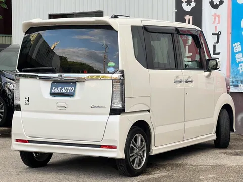 Honda N-BOX Custom