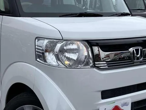 Honda N-BOX Slash