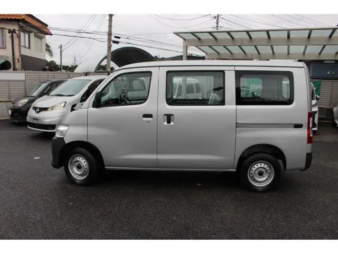 Toyota TownAce Van