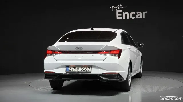 Hyundai Elantra (Avante)