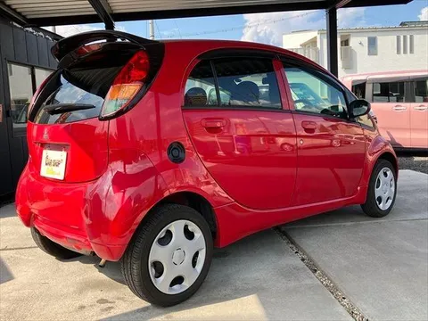 Mitsubishi I