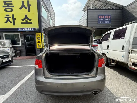 Kia Cerato (Forte)