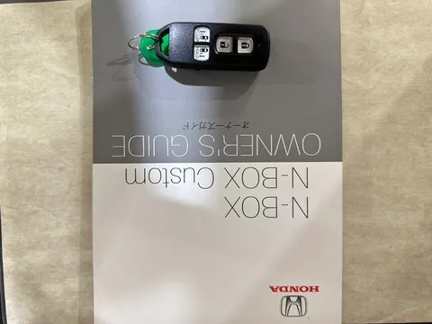Honda N-BOX Custom