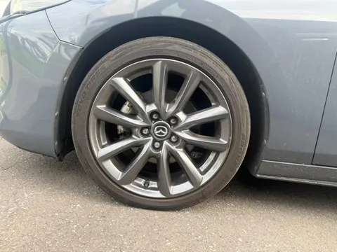 Mazda MAZDA3 Fastback