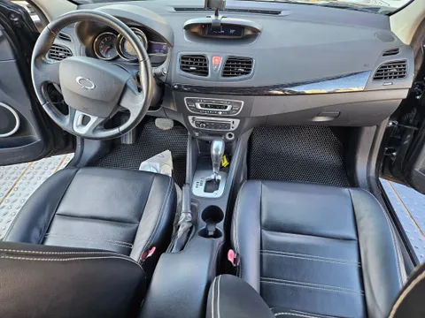 Renault SM3