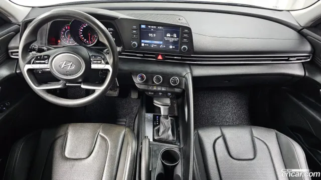 Hyundai Elantra (Avante)