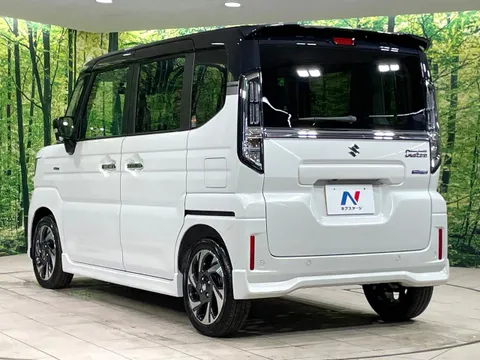 Suzuki Spacia Custom