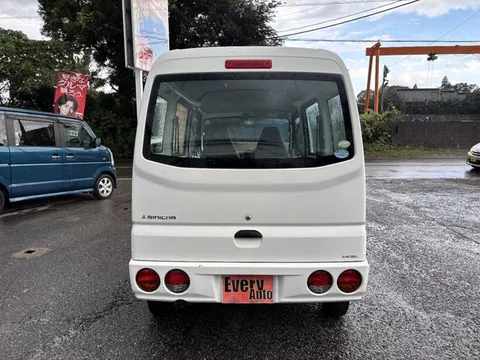 Mitsubishi Minicab Van
